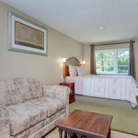Malahat Bungalows Motel Ngoại thất bức ảnh