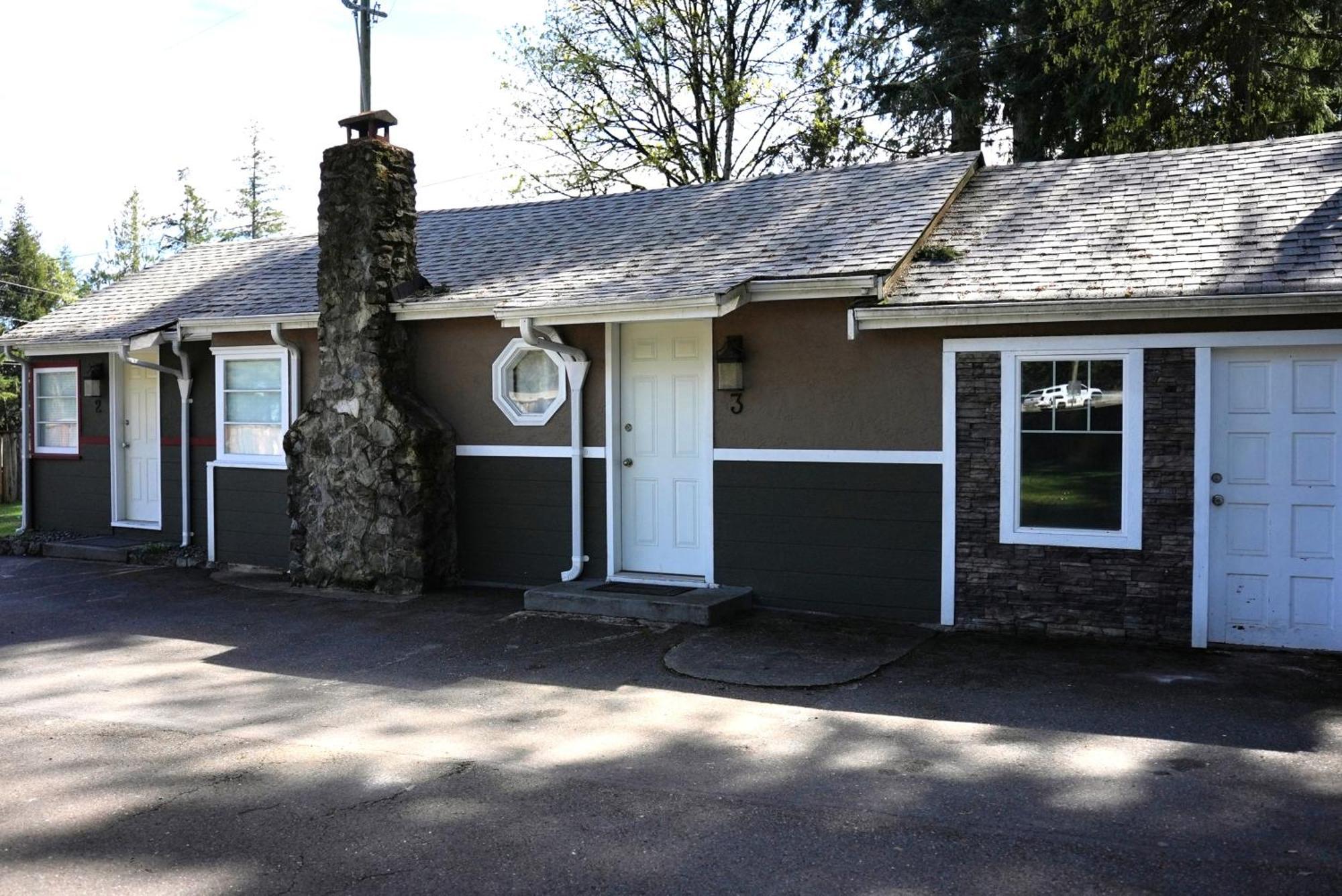 Malahat Bungalows Motel Ngoại thất bức ảnh