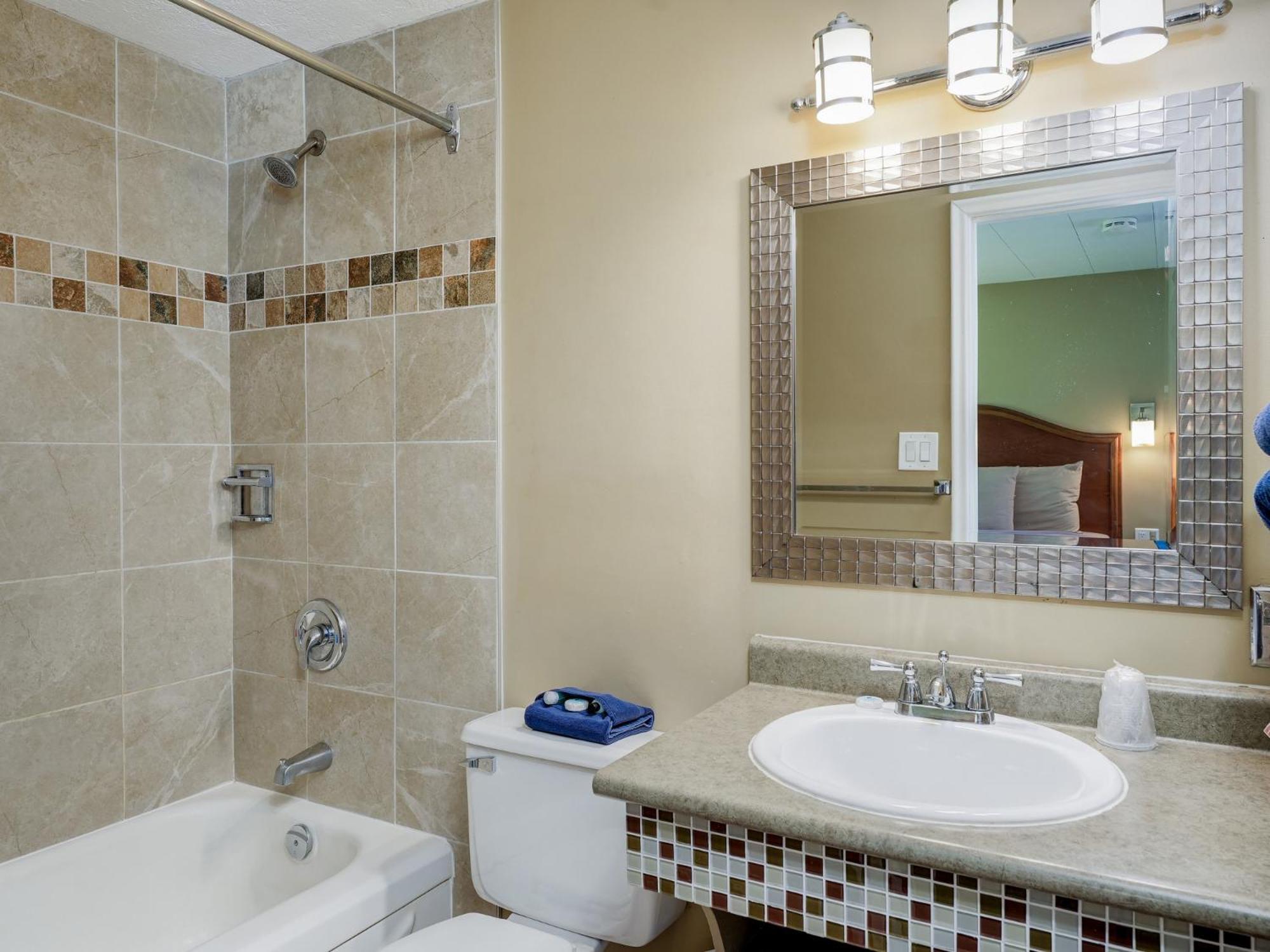 Malahat Bungalows Motel Ngoại thất bức ảnh