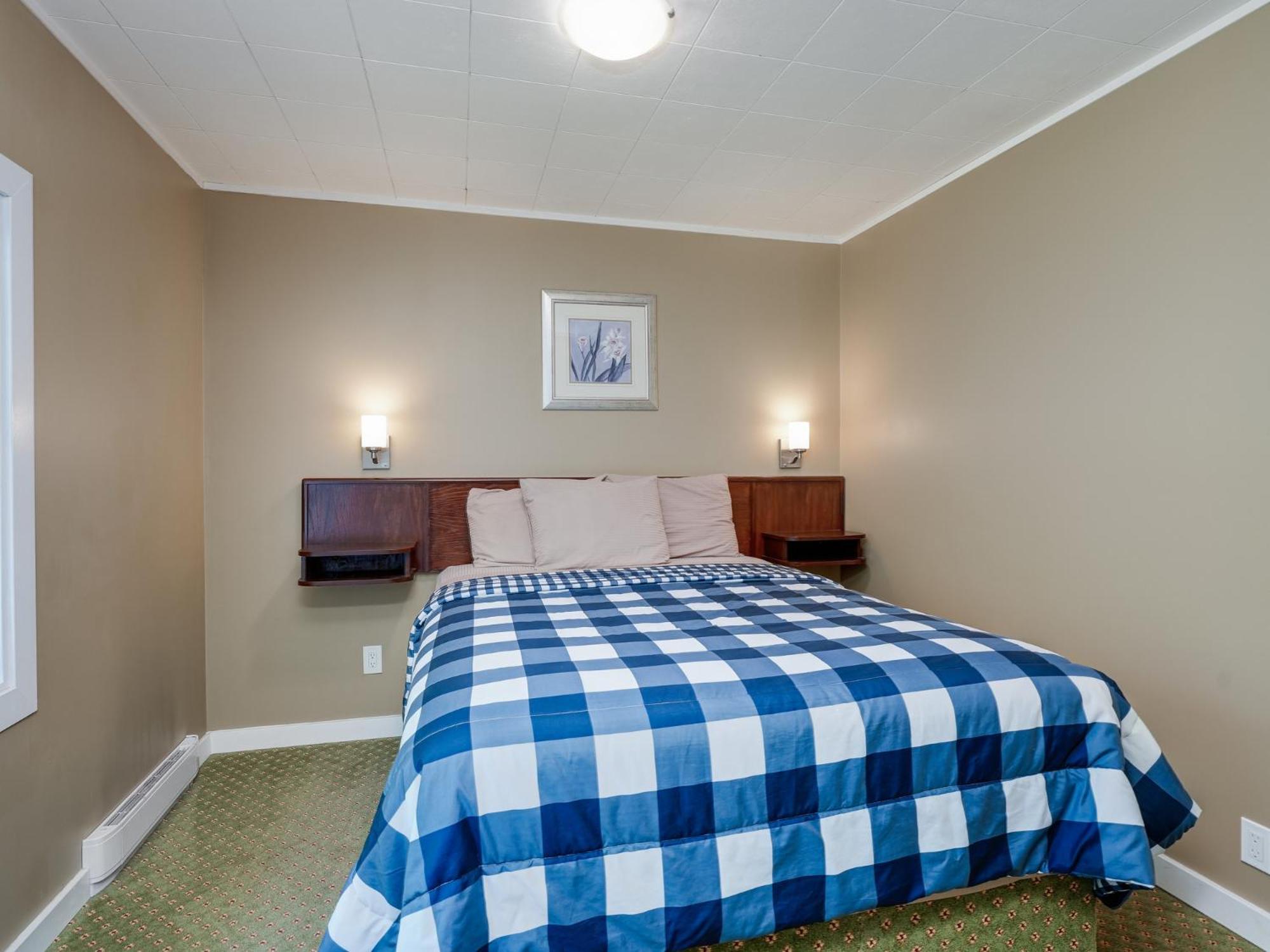 Malahat Bungalows Motel Ngoại thất bức ảnh