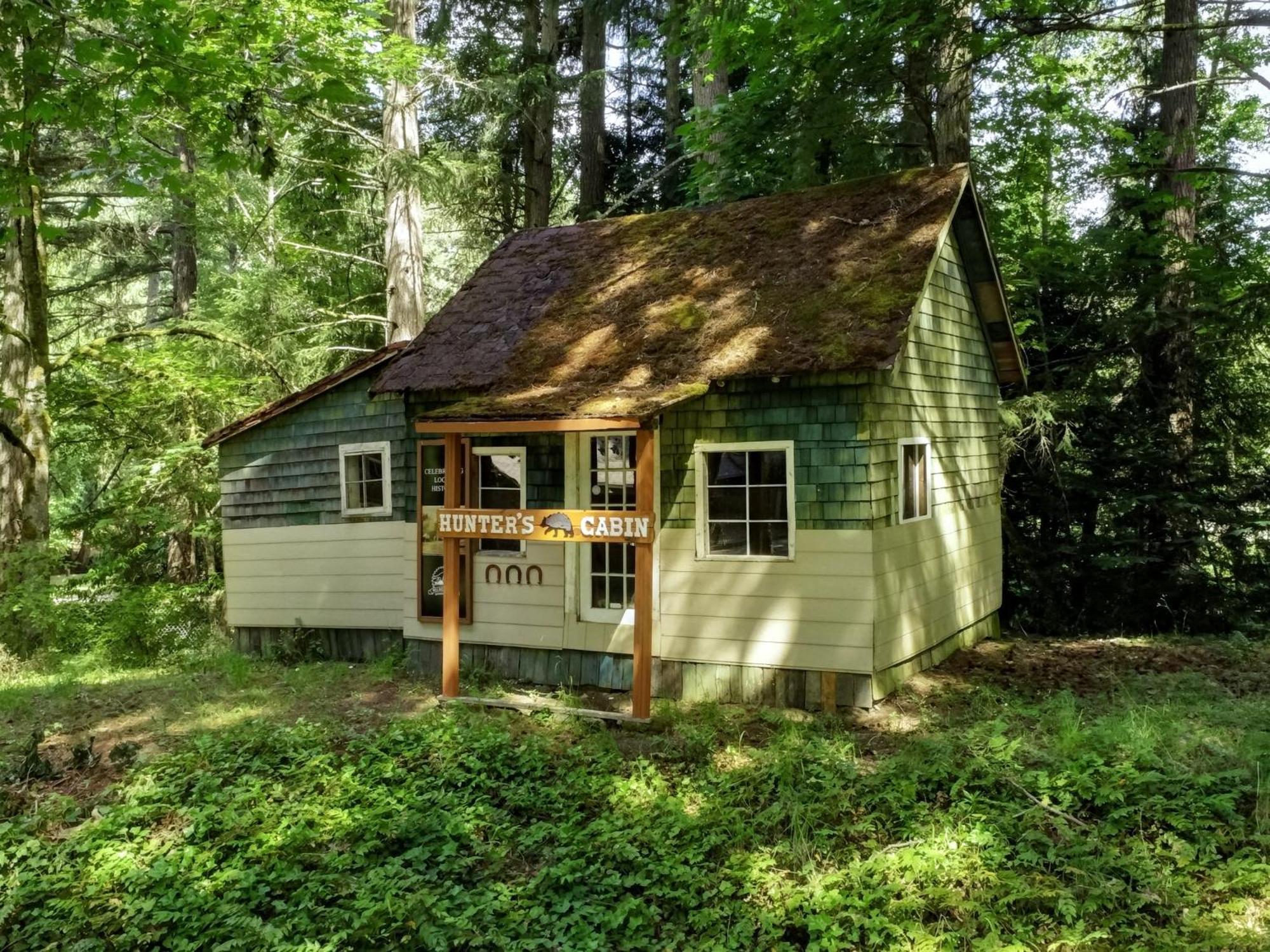 Malahat Bungalows Motel Ngoại thất bức ảnh